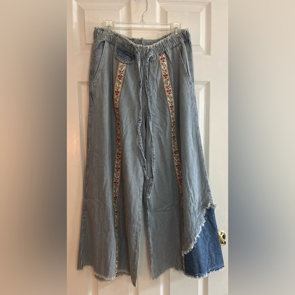 POL Pants - POL-Women’s NWOT Blue and White Denim Striped BoHo Wide Leg Pants Size S